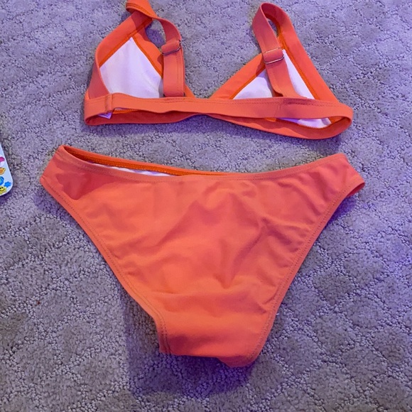 orange bikini - Picture 2 of 4